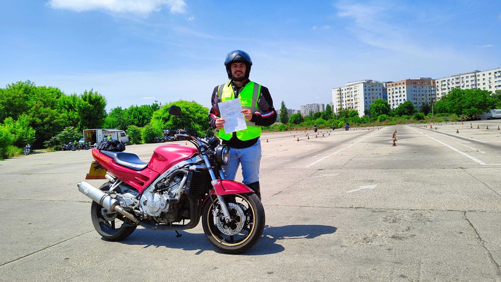 Scoala de soferi Categ A, A1, A1x(B125), A2 si B - Instructor auto - M