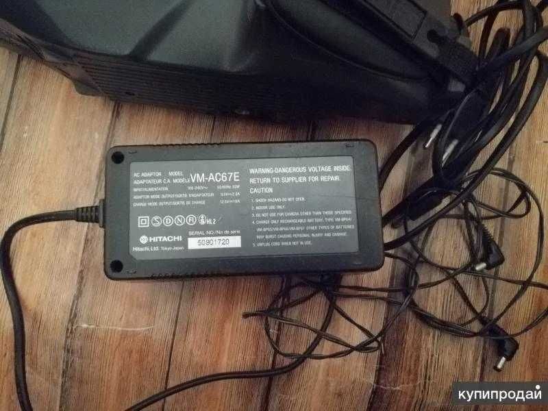 Зарядное устройство для видеокамеры Hitachi VM-AC67E