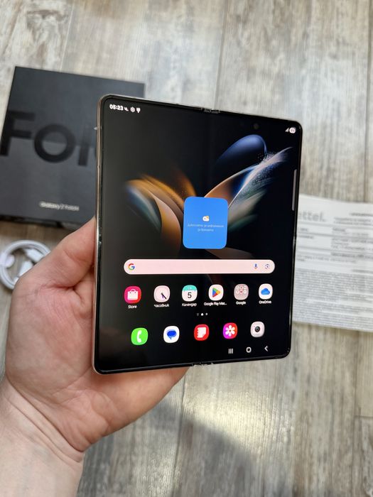 Samsung Galaxy Z Fold 4 5G 512 GB 12 GB Ram Dual Sim Безупречен