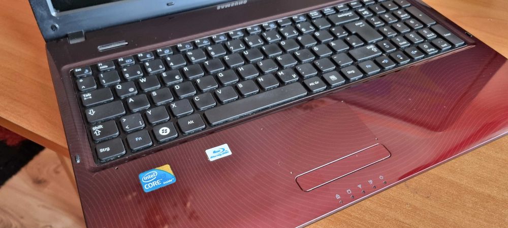 Лаптоп Samsung NP-R580 15.6 инча