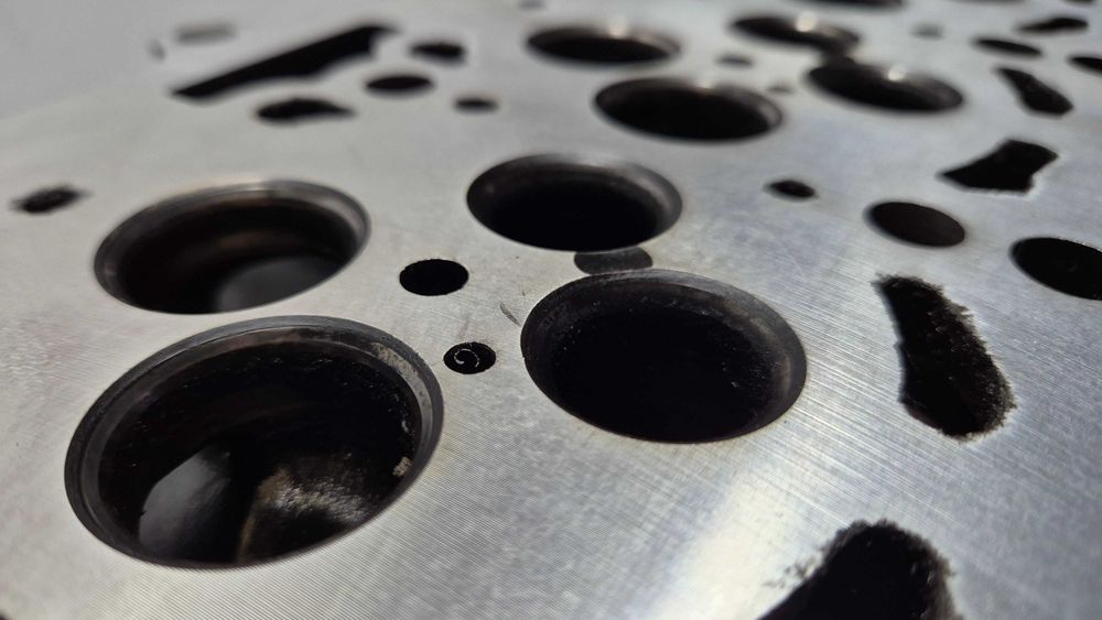 Rectificare chiulase prin așchiere