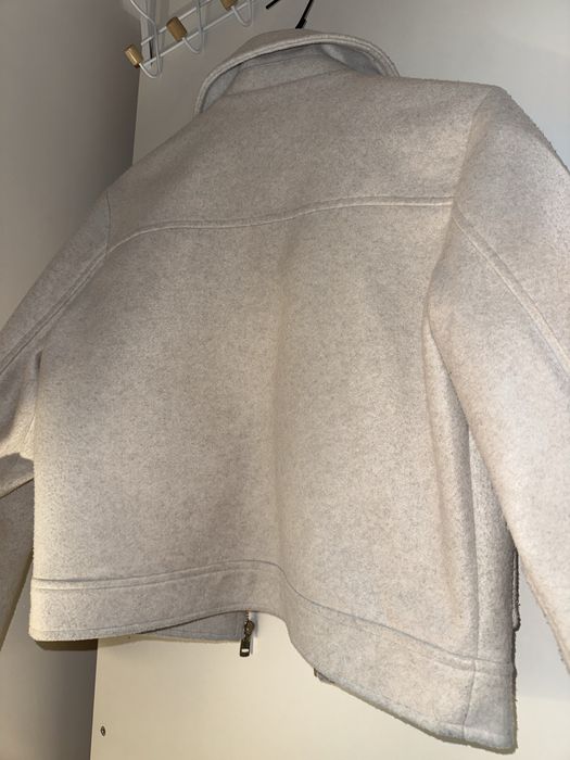късо палтенце с цип ZARA