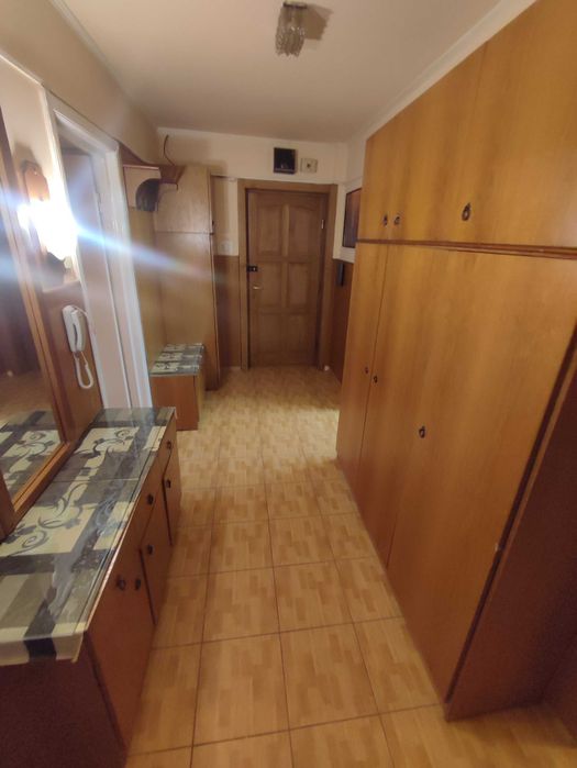 Dau in chirie apartament 4 camere ultracentral