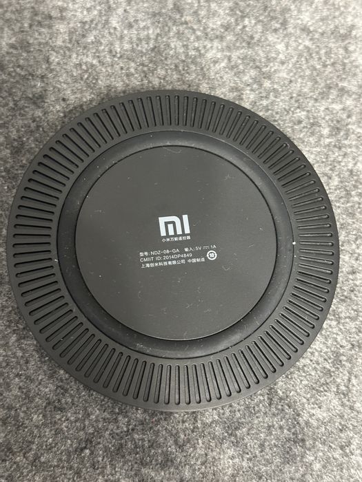 Универсальный пульт mi продам или обмен