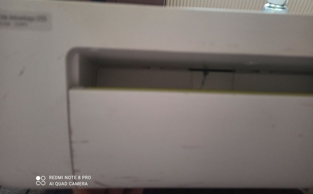 Мултифункционално устройство HP Deskjet Ink Advantage 2135 All-in-One,