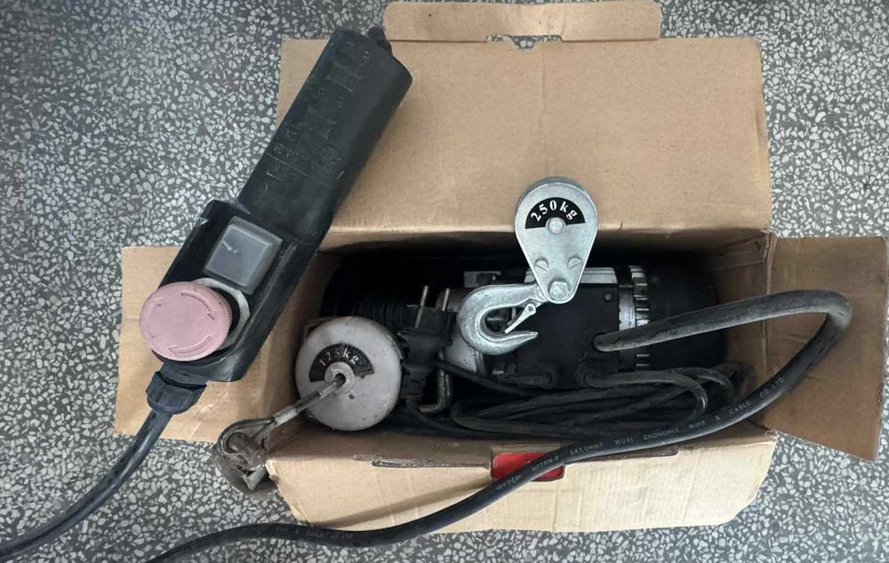 Въжено подемно устройство (телфер) Budget BWK2504 Seilhebezug