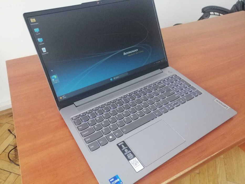 Lenovo IdeaPad Slim 3 15IRH8 – Intel Core i7 Gen 13, 16 GB RAM DDR 5, NVME 1 TB