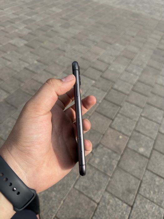 Продам Айфон 11/128 в идеальном состояние