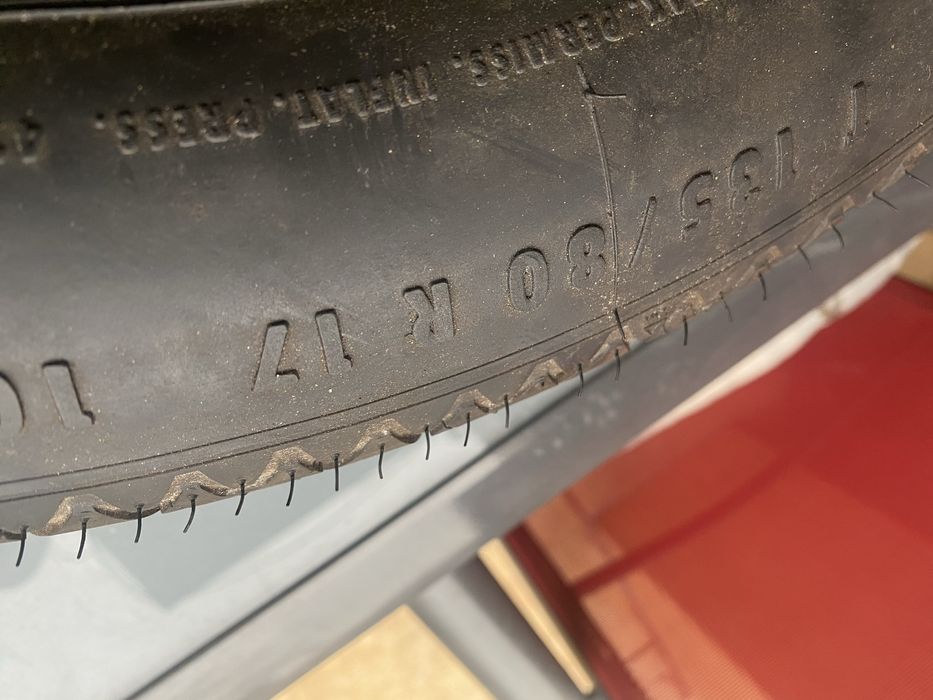 Vind rezerva slim bmw  completa cric , coarba pana , si  cui bmw