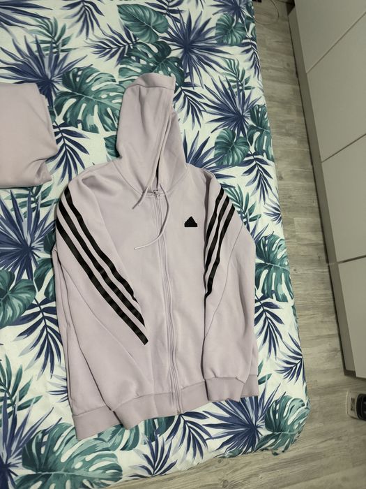 ОРИГИНАЛЕН нов Екип Adidas