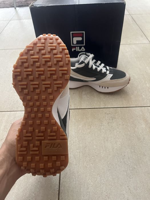 Нови маратонки Fila размер 38