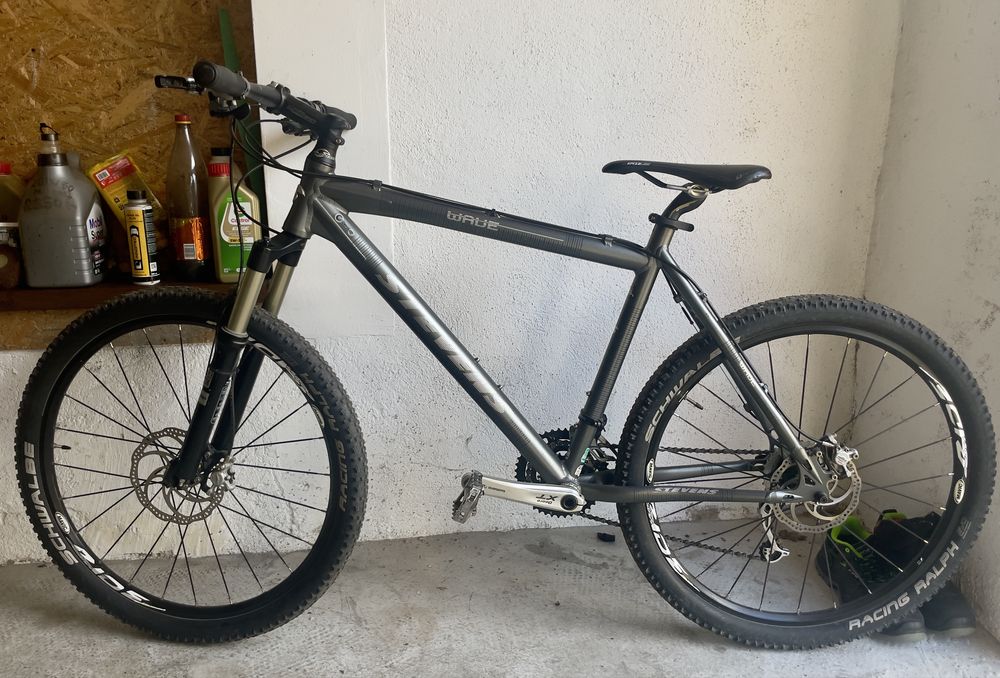 Bicicleta Mountain Bike STEVENS Shimano Deore ROCK SHOX