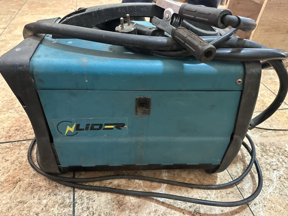 Продам сварочный аппарат полуавтомат. Отл. Сост