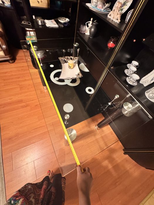 Masa din sticla neagra