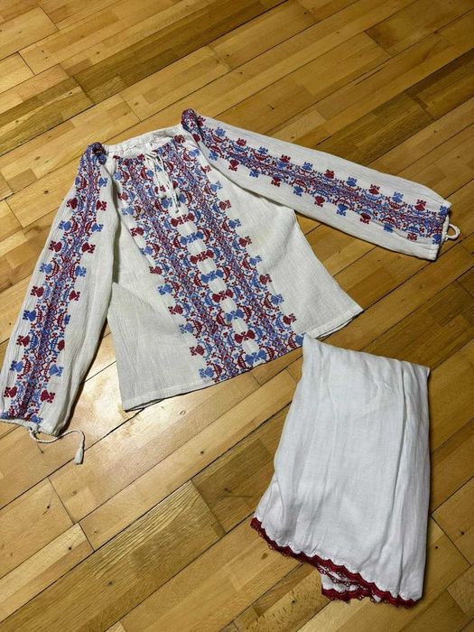 Costum tradițional românesc