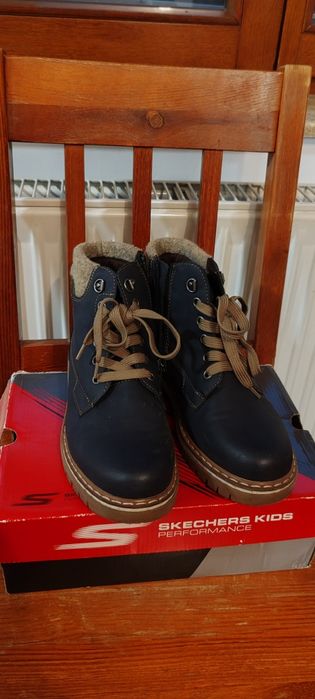 Ghete mărimea 37