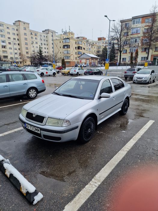 Vând Skoda Tour cu GPL