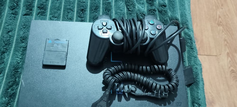 Play station 2 fat descriere!!!