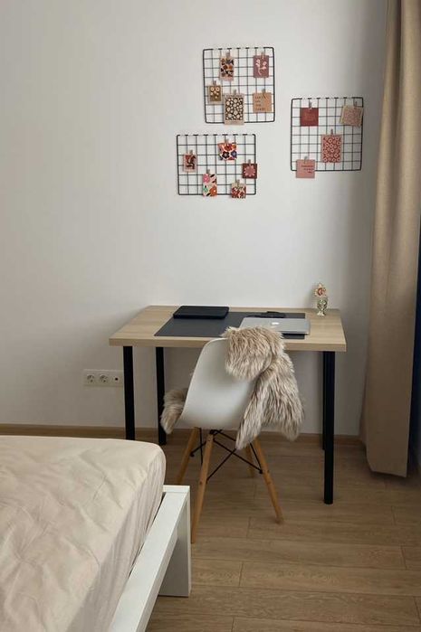 Birou/ Masa Ikea - Combinatia Linnmon/ Adils