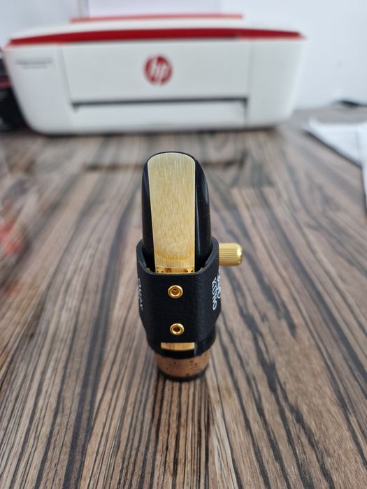 Bratara saxofon/ clarinet nou cu capac