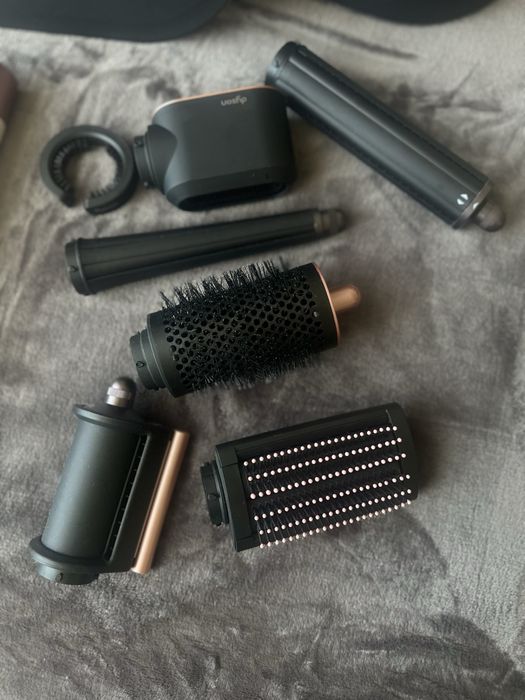 Dyson air wrap, rose gold