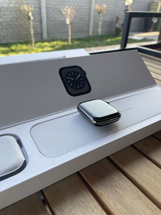 Apple Watch Series 8 Graphite Stainless Steel Case 45 mm