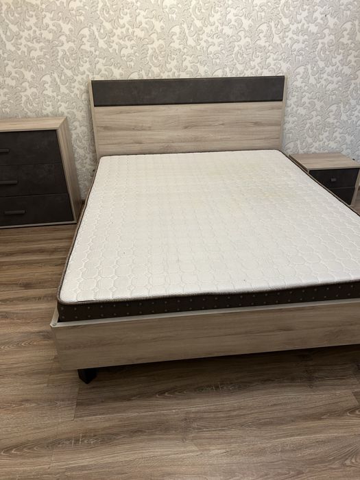 Продается спальный гарнитур