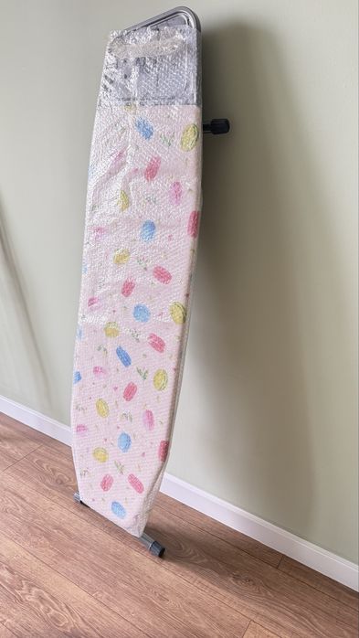 Гладильная доска. Абсолютно новая.