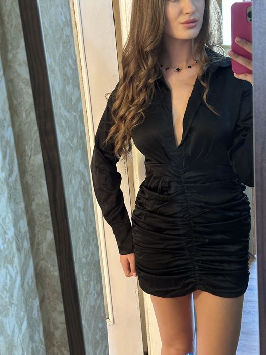 Черна къса рокля