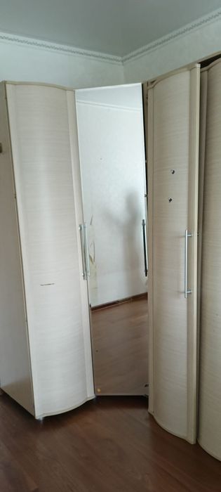 Продаётся шкаф угловой