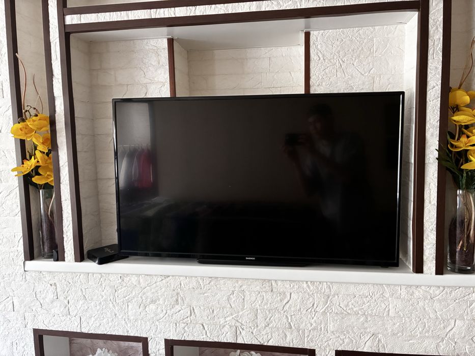 продам телевизор