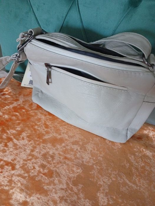 Продам женскую сумку