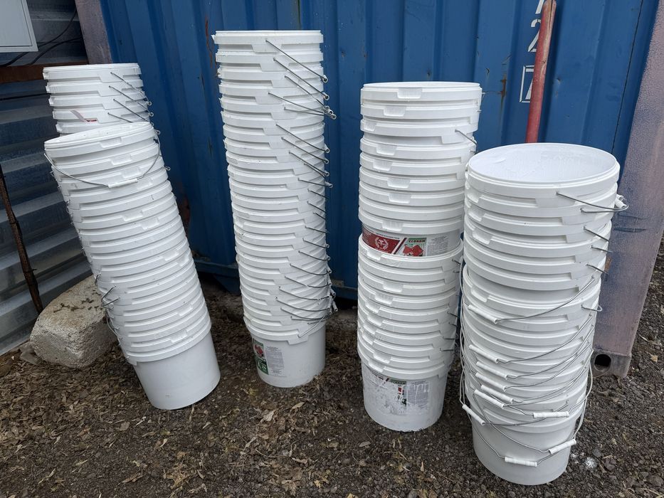 Продам ведра 25 кг б/у