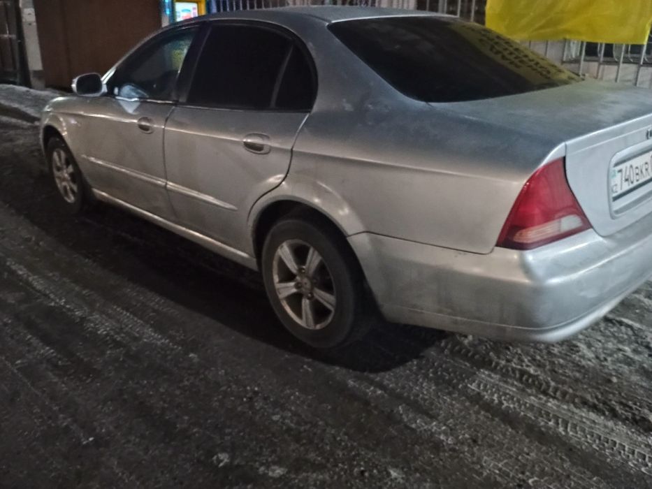 Daewoo Magnus 2004