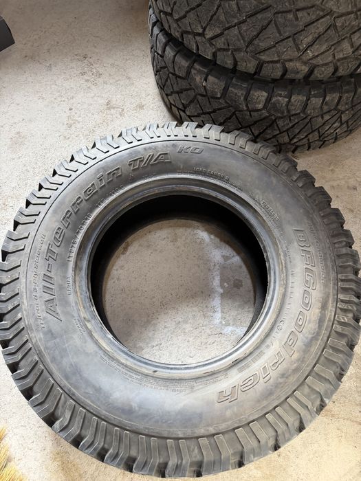 Шина BF Goodrich 275/70/16