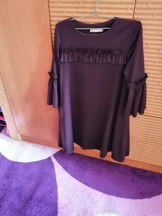 Разгрузка гардероба.