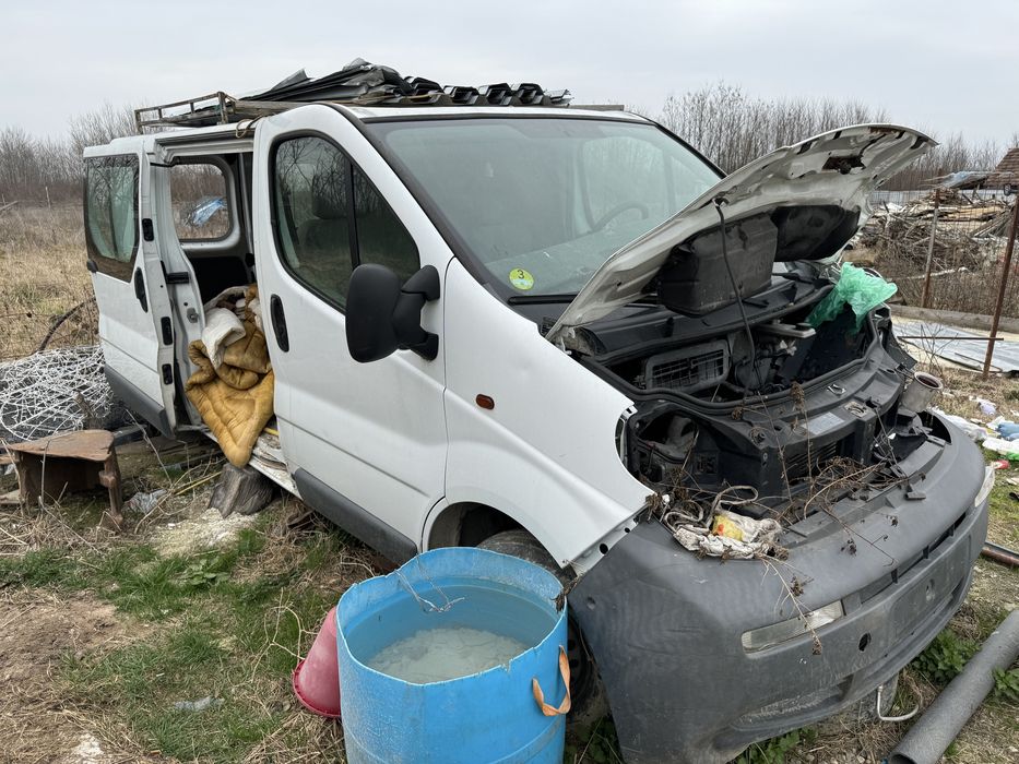 Dezmembrez opel vivaro, renaul trafic