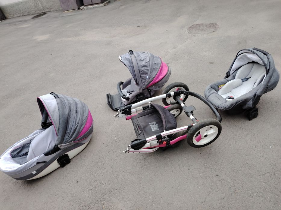 Продам коляску 3 в 1 Adamex