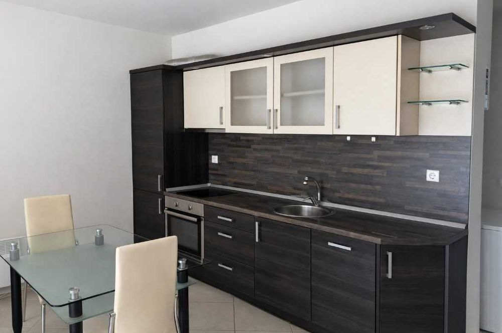 Тристаен апартамент под наем Малинова долина