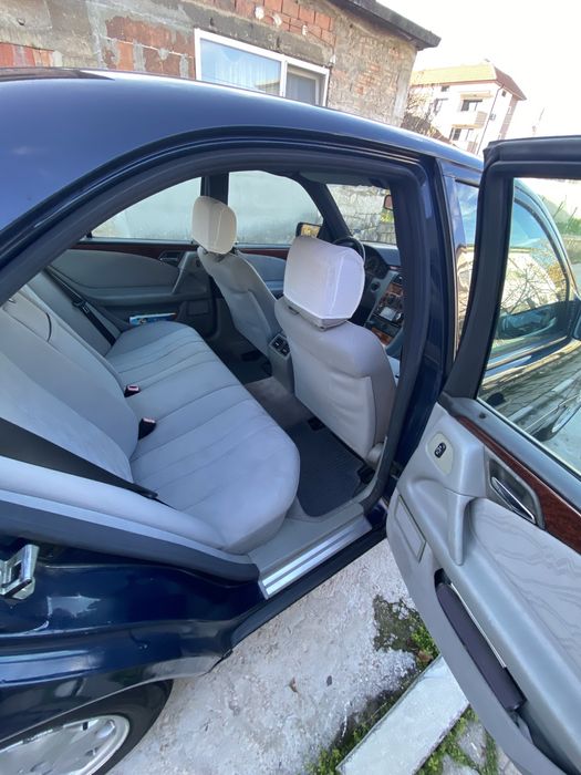 Mercedes E200 бензин-газ