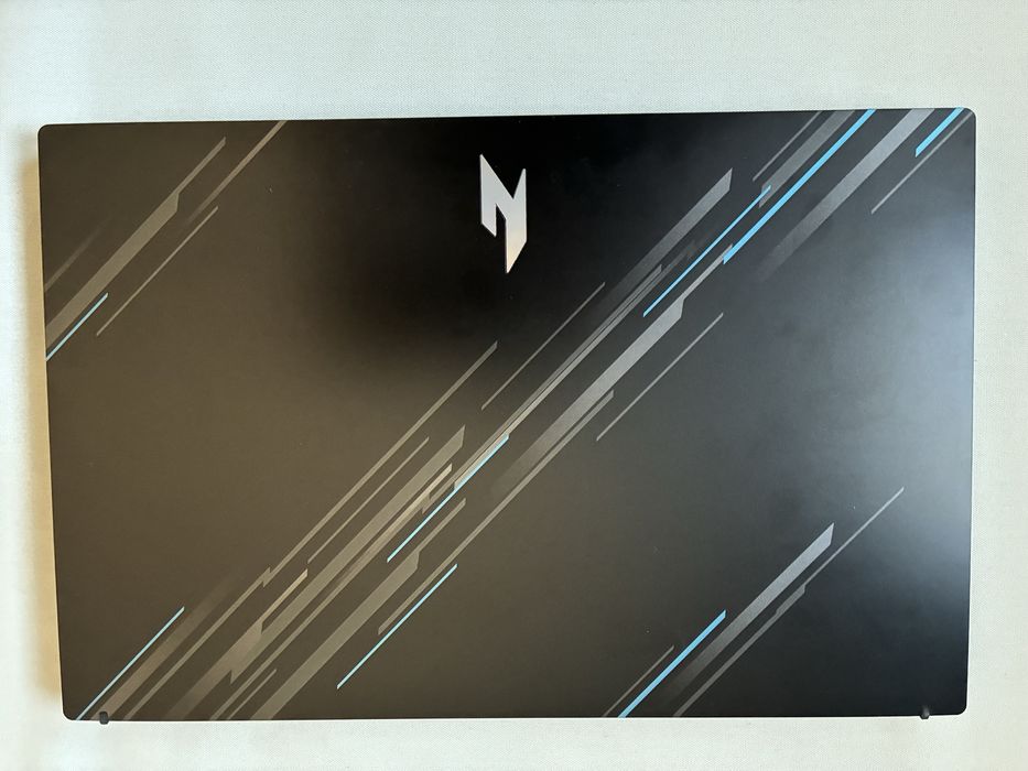 Acer Nitro V15 | RTX 4050 | i5 13th Gen | 1.5TB SSD | 16GB RAM | Cutie