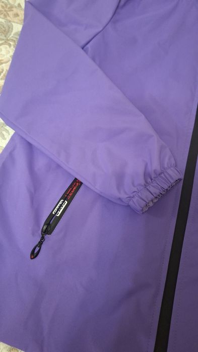 Продам новую ветровку