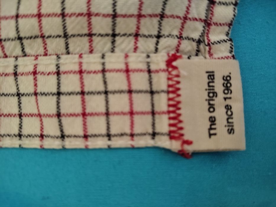 Продавам мъжка риза Vans ,размер Хл