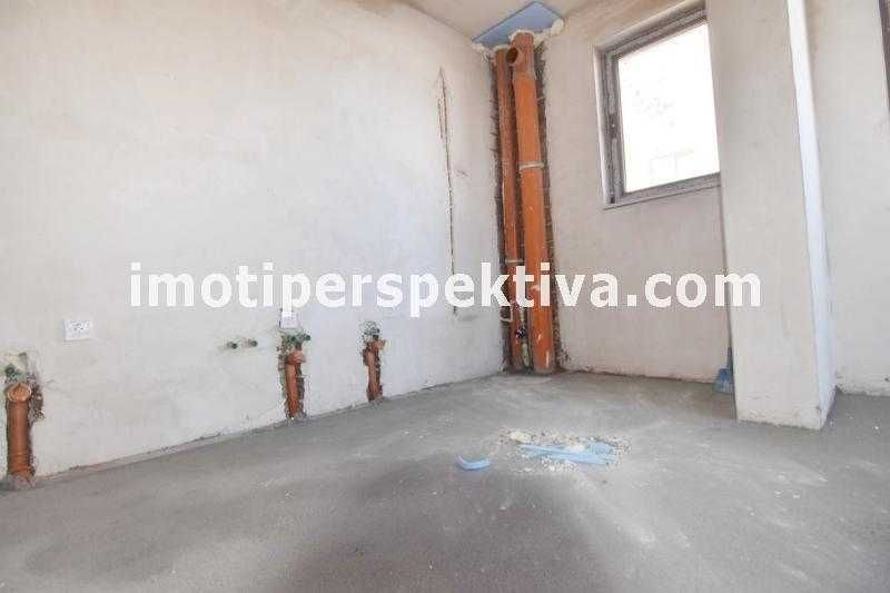 Продава се Многостаен апартамент в Пловдив, Остромила - 144 кв.м за 1153 €/кв.м - Снимка #3