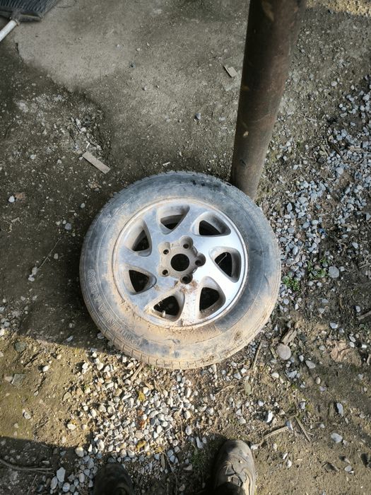 Запаска Камри 20