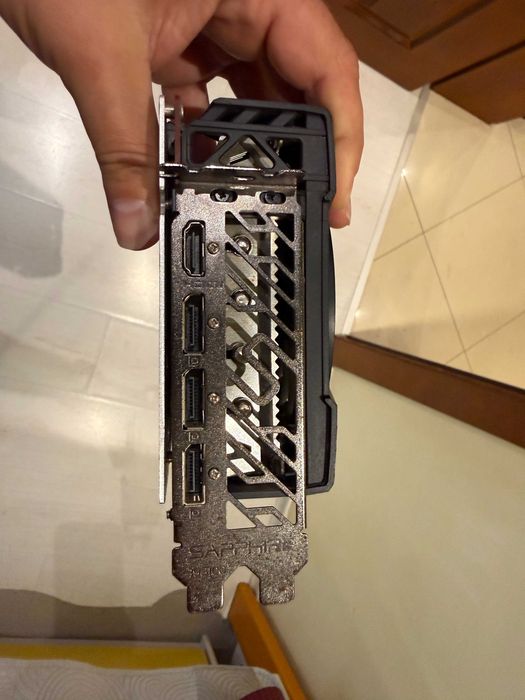 Sapphire NITRO+ AMD Radeon RX 6800 XT 16GB (Фабрично ускорена, Топ охлаждане, Перфектно състояние)