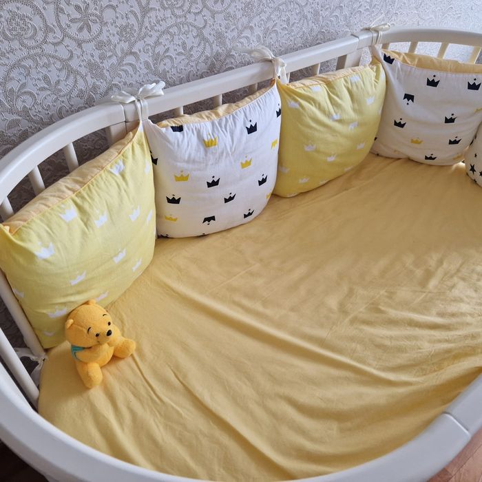 Детская кроватка (манежка)