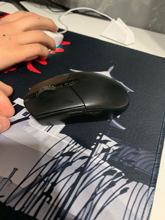 Продам мышку лагитек G305