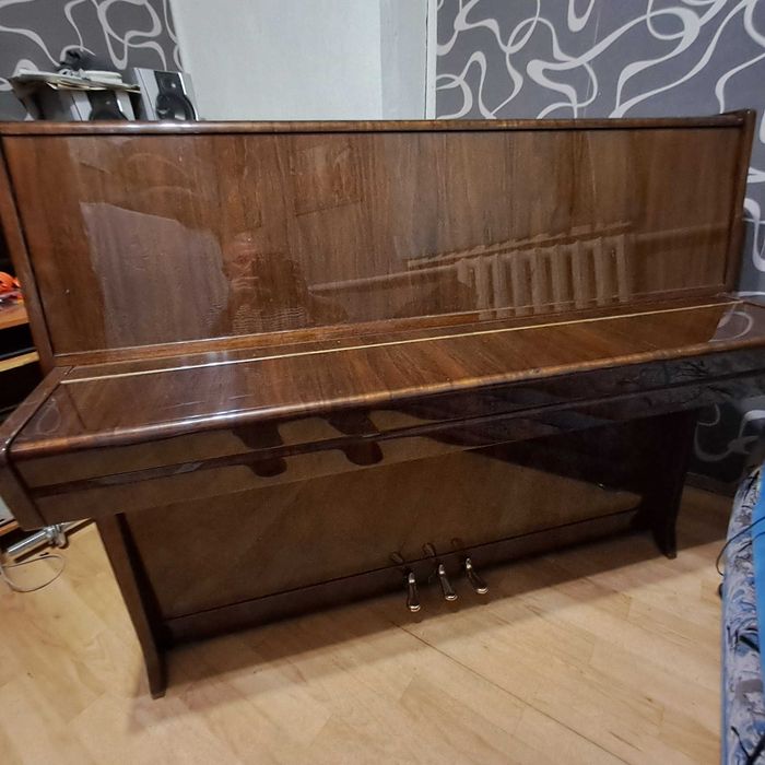 petrof пианино продам