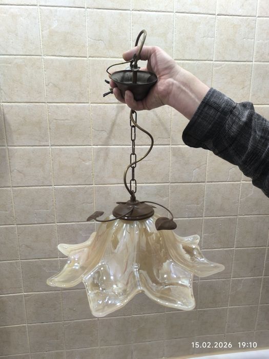 Продам комплект люстру и бра